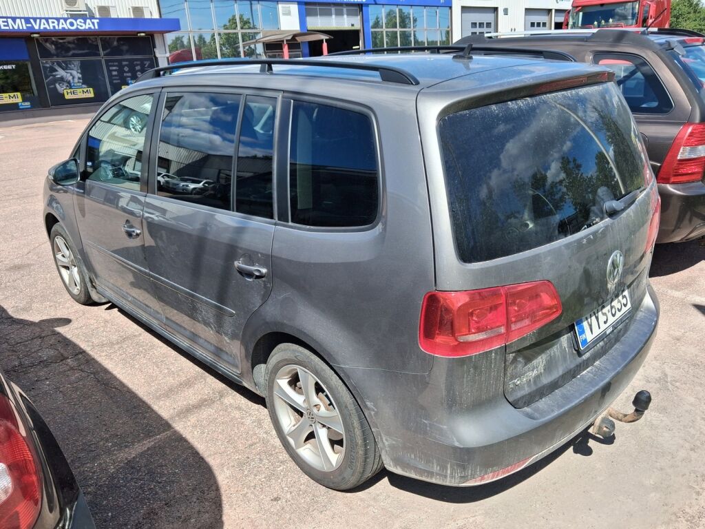 Volkswagen Touran 2011 Harmaa