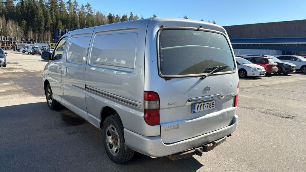 Toyota Hiace 2010 Hopea