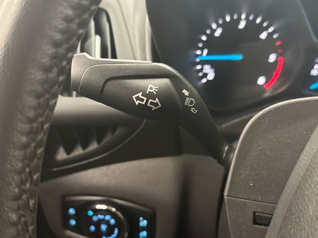 Ford Transit Connect 2017 Valkoinen
