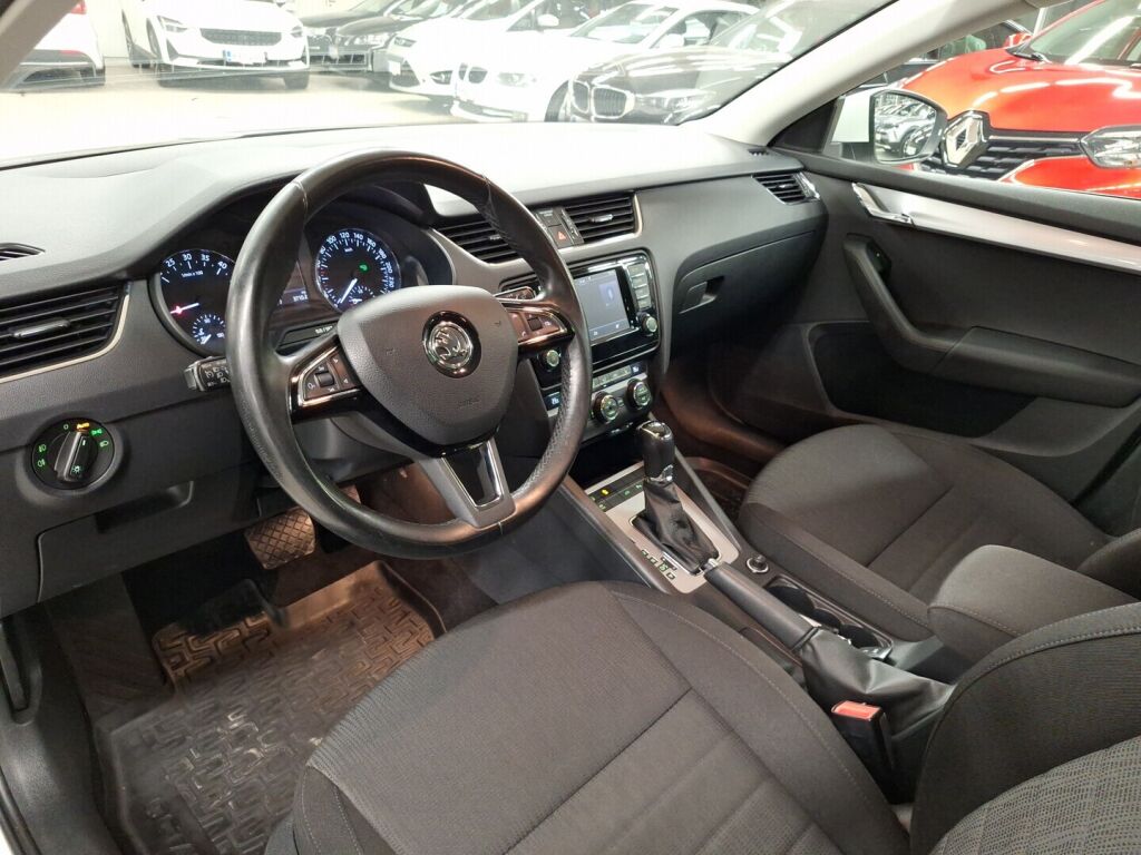 Skoda Octavia 2016 Valkoinen