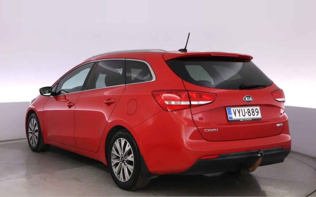 Kia Ceed 2016 Punainen