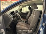 Volkswagen Jetta 2017 Sininen
