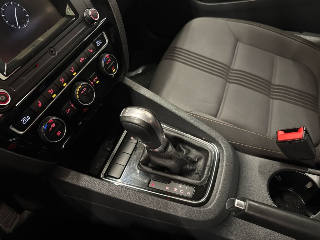 Volkswagen Jetta 2017 Sininen