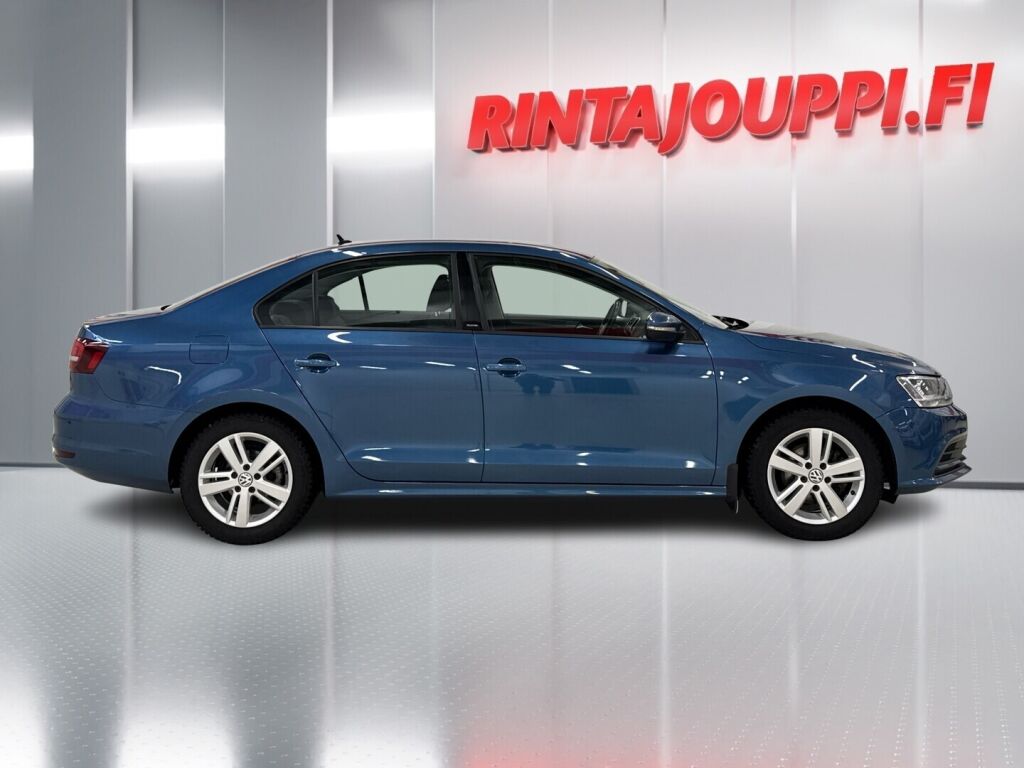 Volkswagen Jetta 2017 Sininen