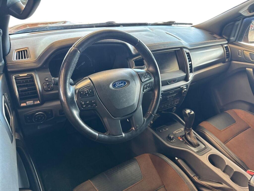 Ford Ranger 2016 Punainen