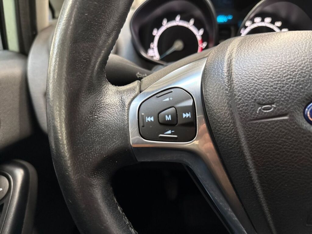 Ford Fiesta 2016 Vihreä