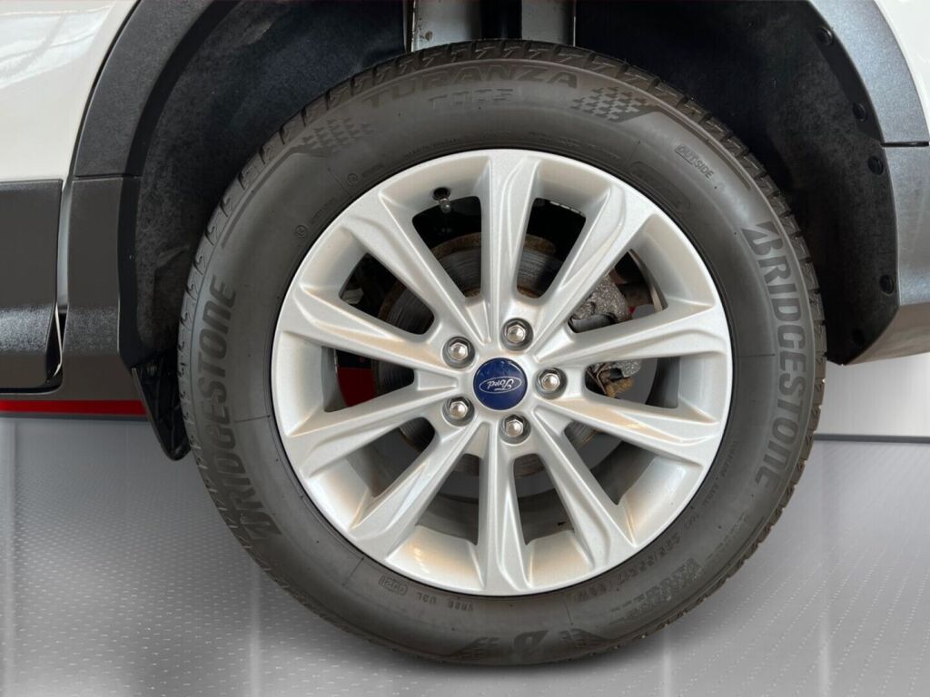 Ford Kuga 2016 Valkoinen