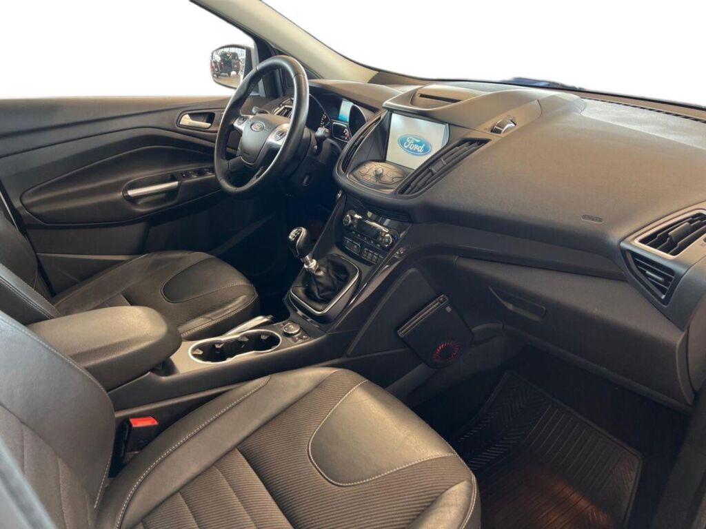 Ford Kuga 2016 Valkoinen