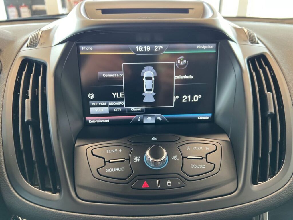 Ford Kuga 2016 Valkoinen