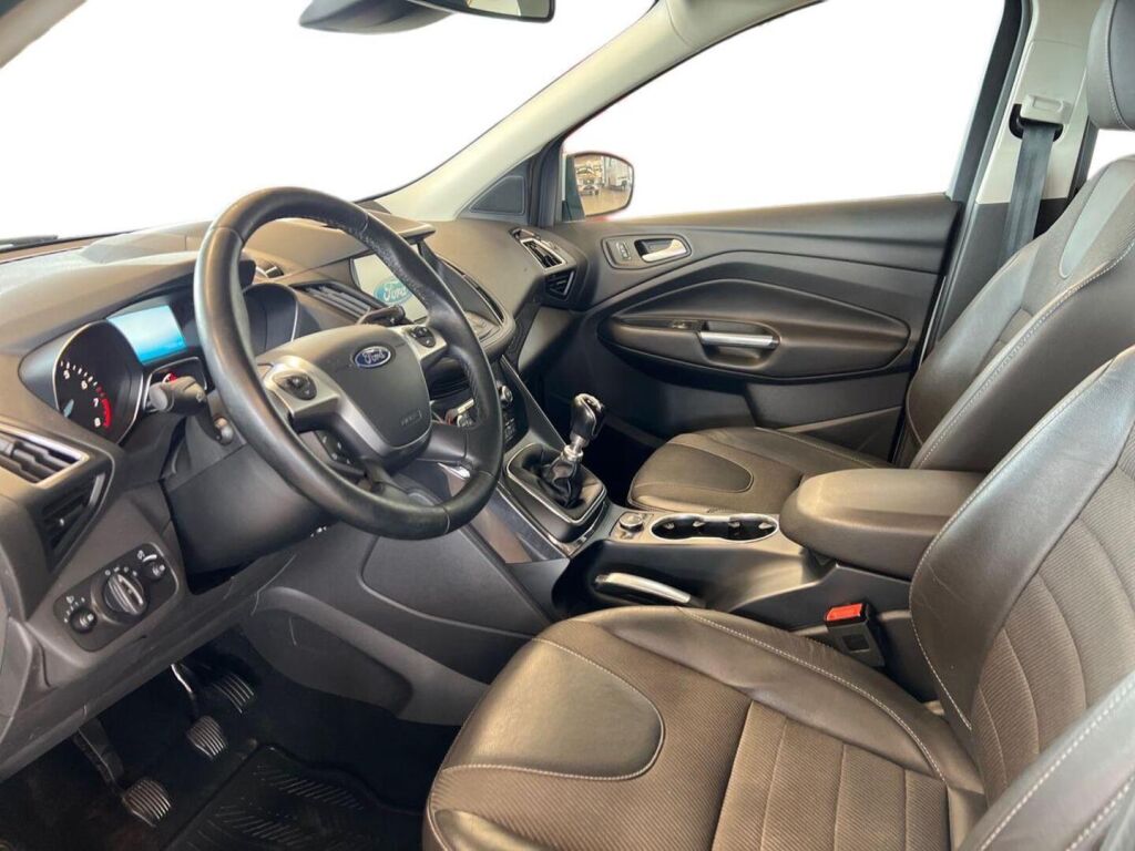 Ford Kuga 2016 Valkoinen