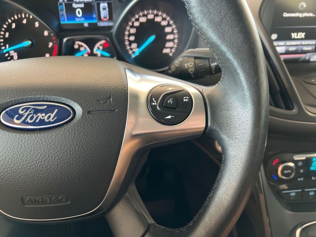 Ford Kuga 2016 Valkoinen