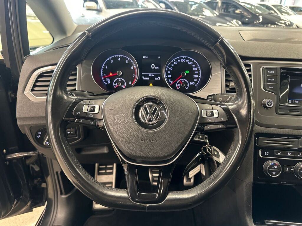 Volkswagen Golf Sportsvan 2016 Harmaa