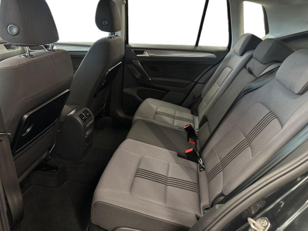 Volkswagen Golf Sportsvan 2016 Harmaa