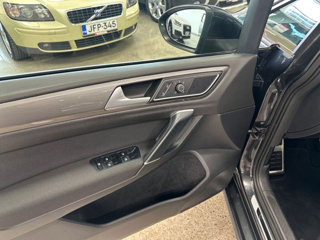 Volkswagen Golf Sportsvan 2016 Harmaa