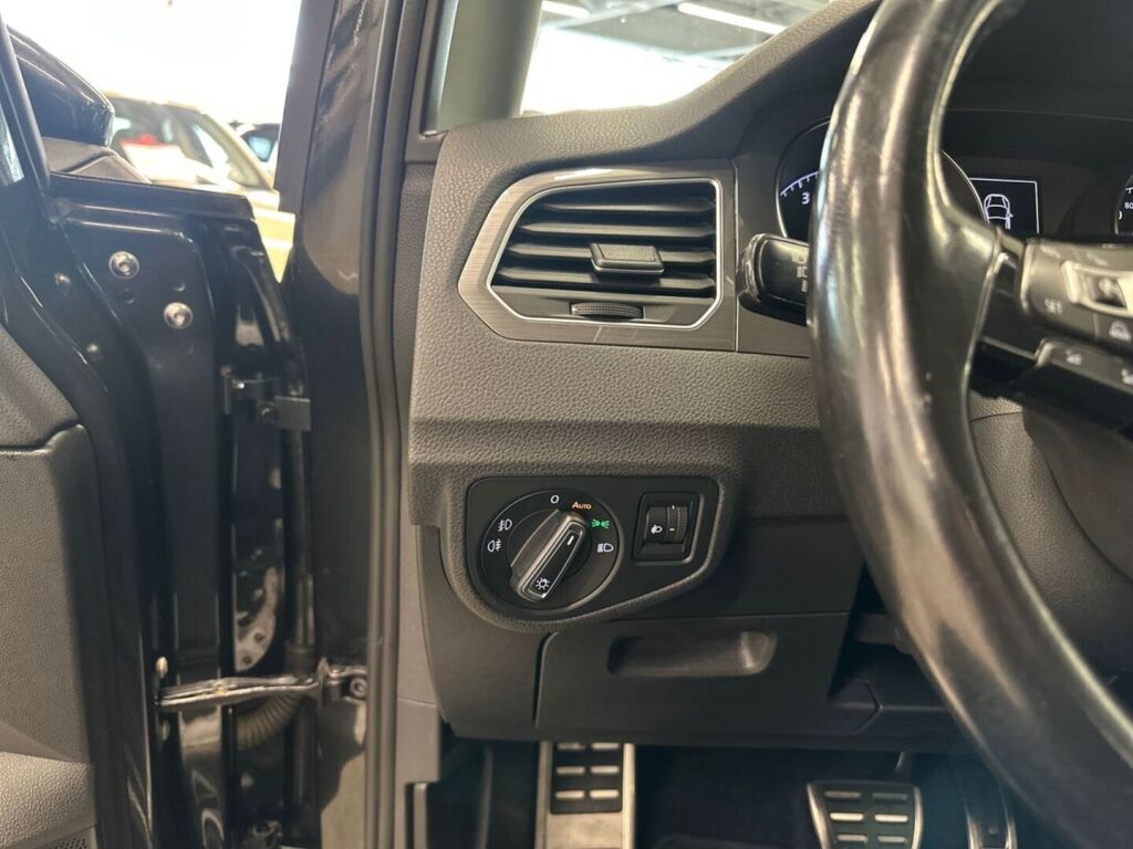 Volkswagen Golf Sportsvan 2016 Harmaa