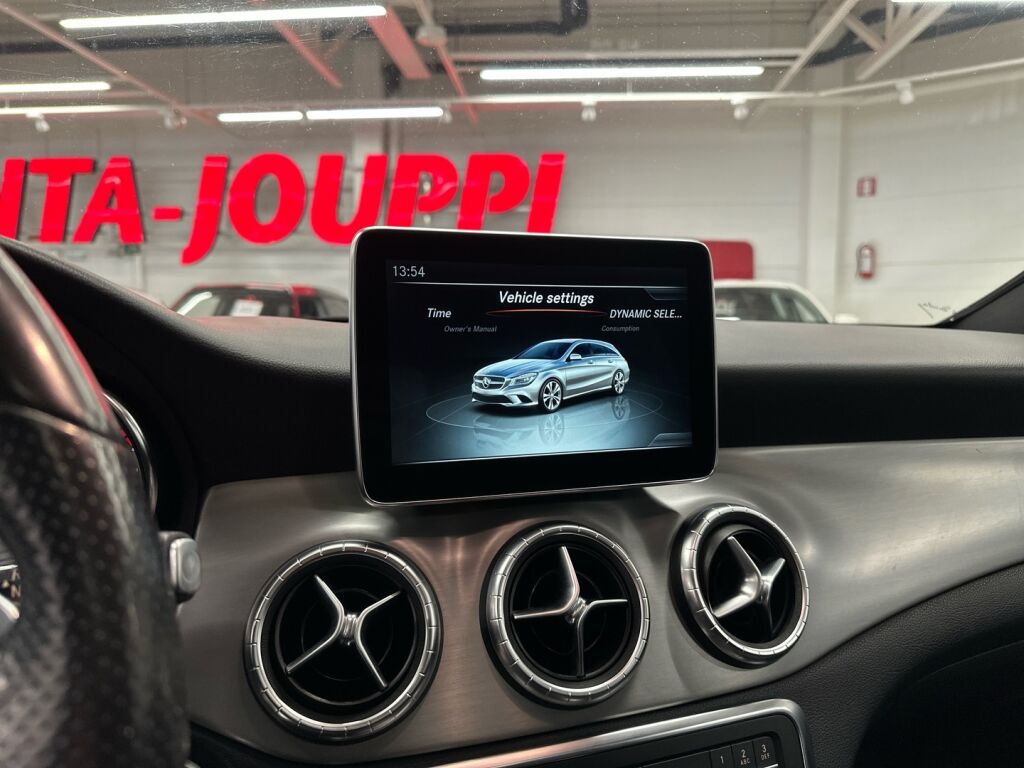 Mercedes-Benz CLA 2015 Valkoinen