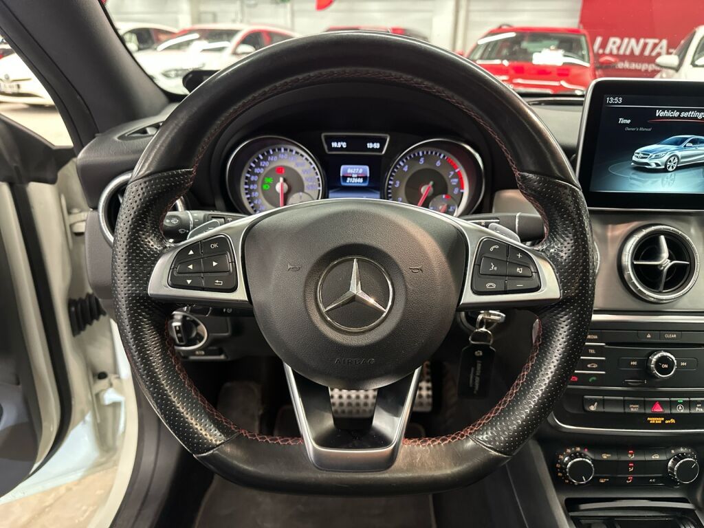 Mercedes-Benz CLA 2015 Valkoinen