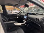 Toyota Prius 2016 Valkoinen