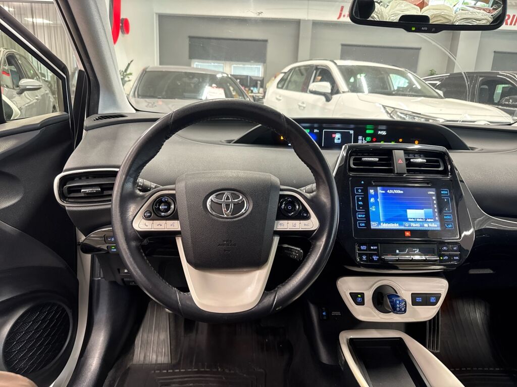 Toyota Prius 2016 Valkoinen