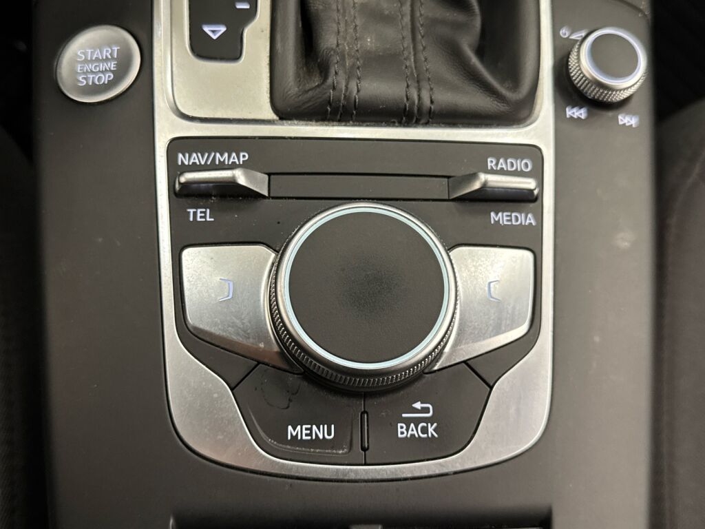 Audi A3 2017 Ruskea (beige)