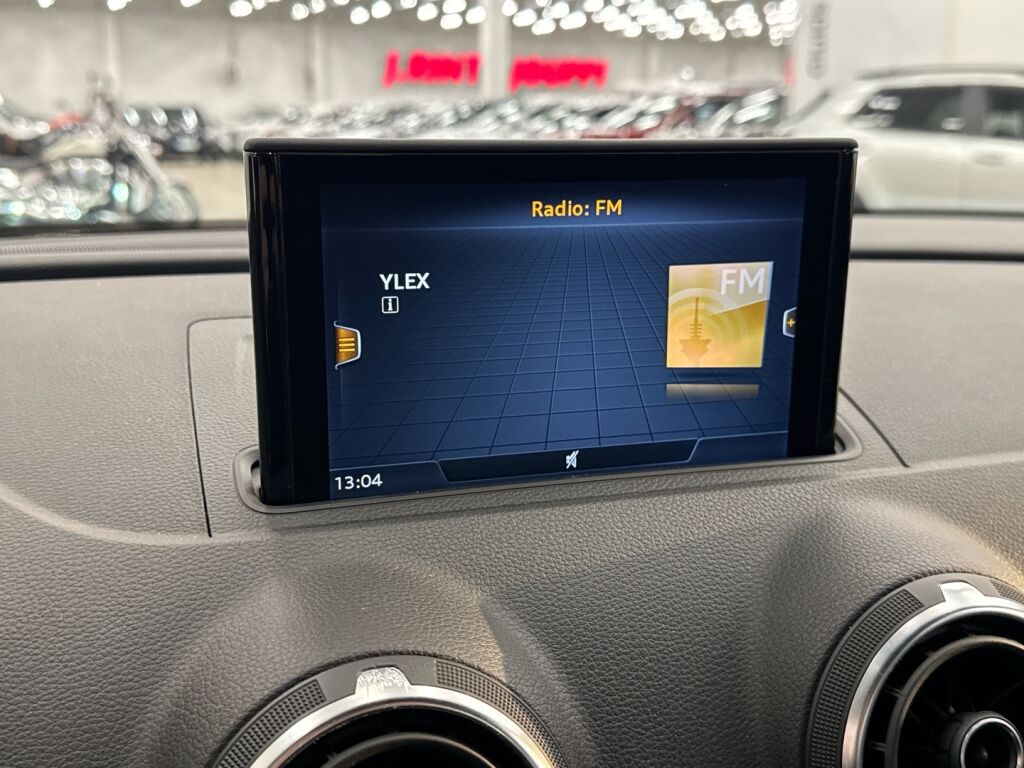 Audi A3 2017 Ruskea (beige)