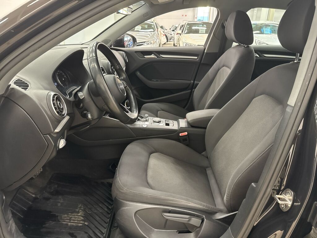 Audi A3 2017 Ruskea (beige)