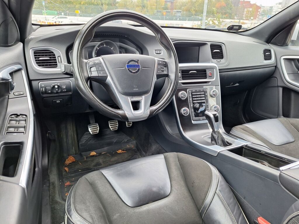 Volvo V60 2017 Valkoinen