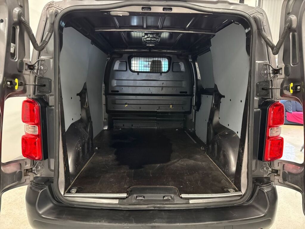 Toyota Proace 2016 Harmaa