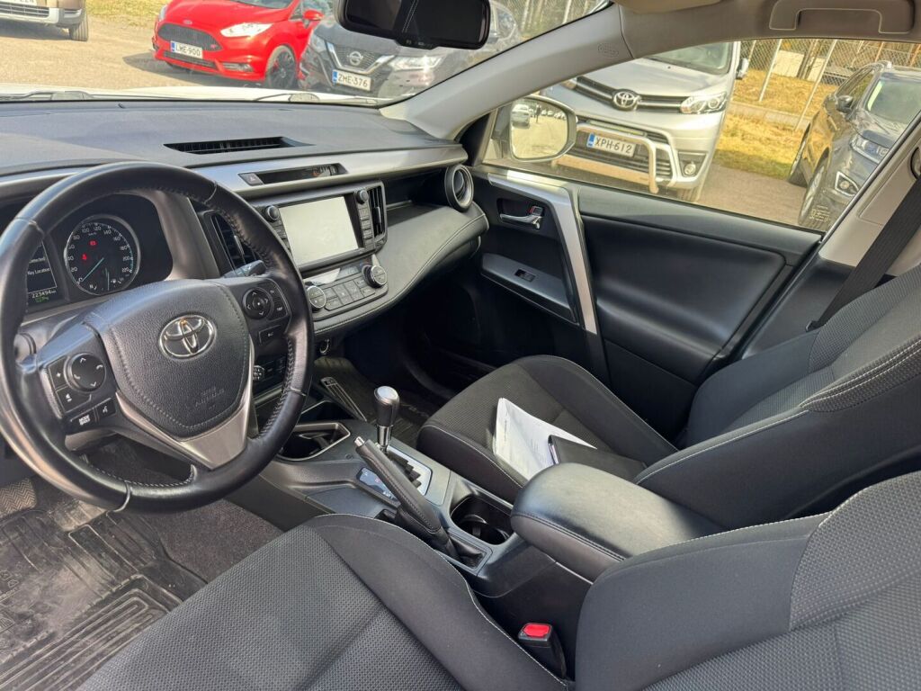 Toyota RAV4 2016 Valkoinen