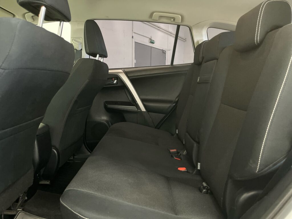 Toyota RAV4 2016 Valkoinen