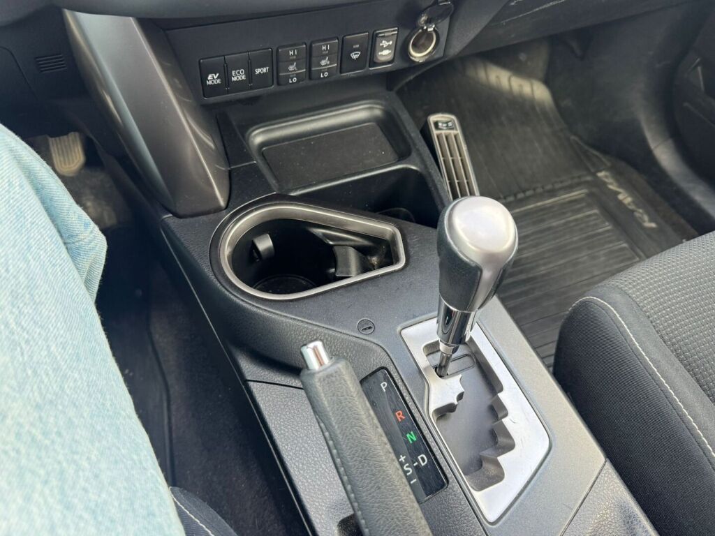 Toyota RAV4 2016 Valkoinen