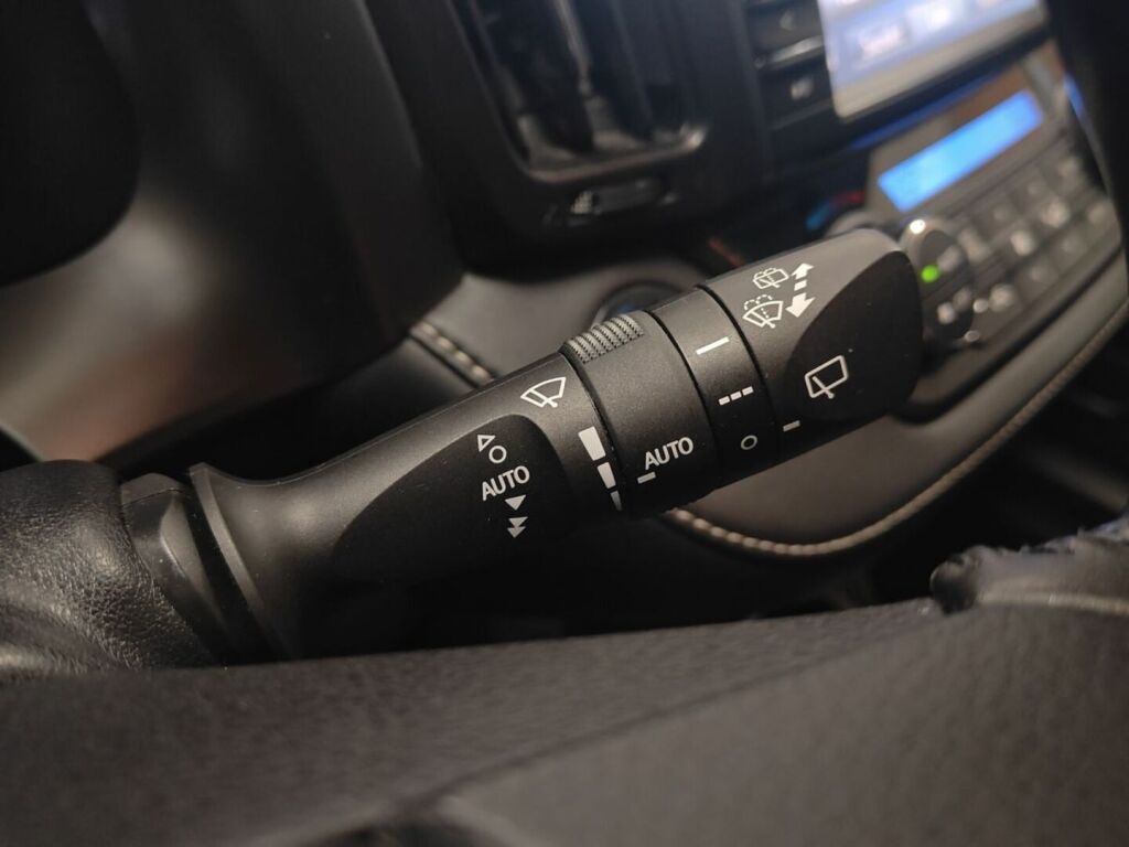 Toyota RAV4 2016 Valkoinen