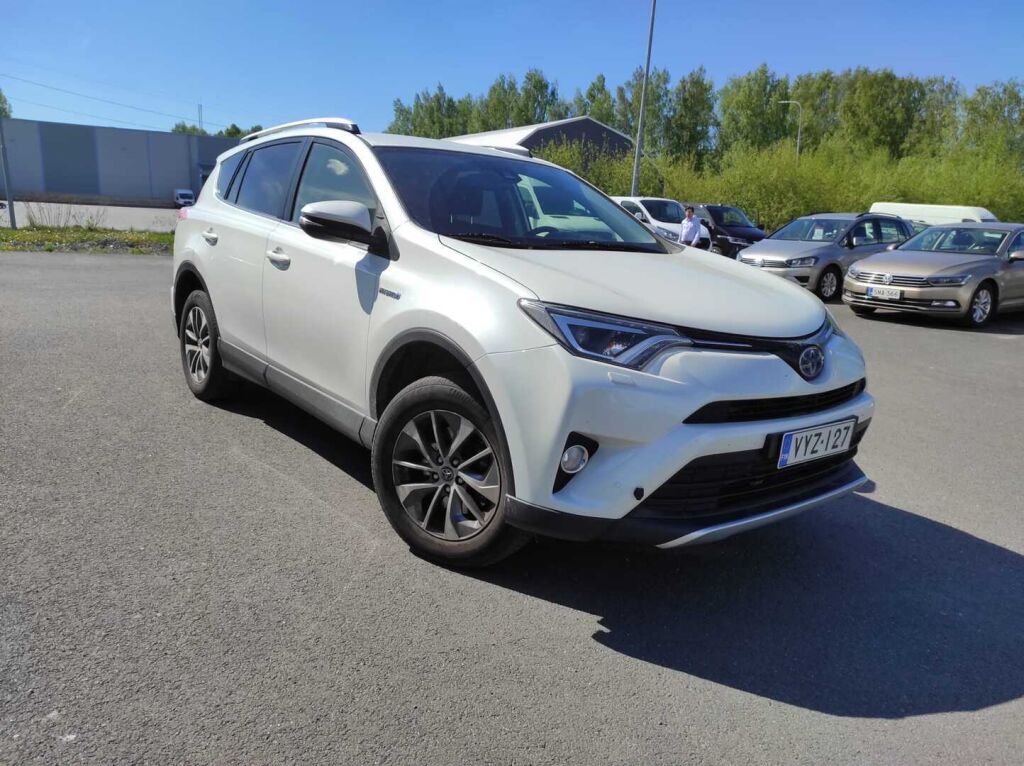 Toyota RAV4 2016 Valkoinen