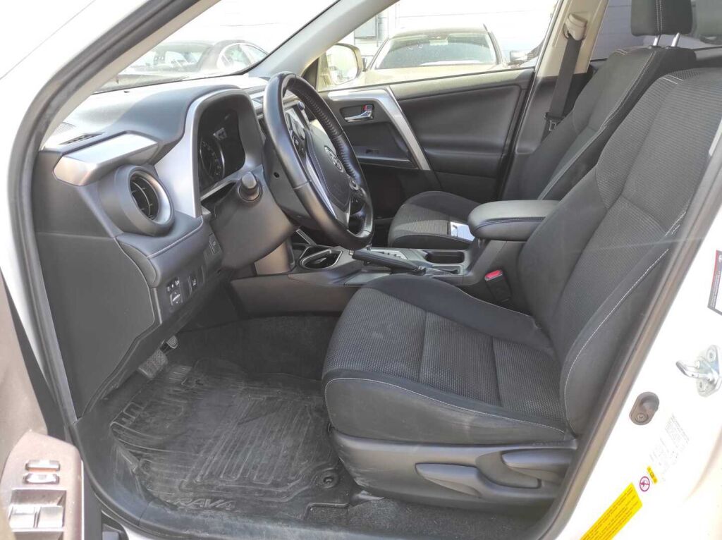 Toyota RAV4 2016 Valkoinen