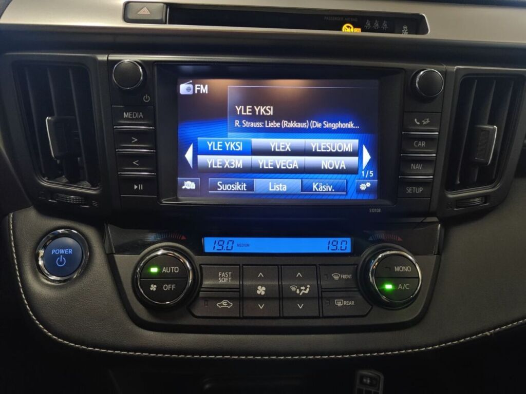 Toyota RAV4 2016 Valkoinen