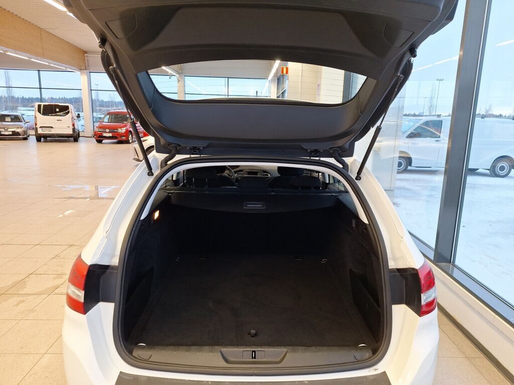 Peugeot 308 2017 Valkoinen