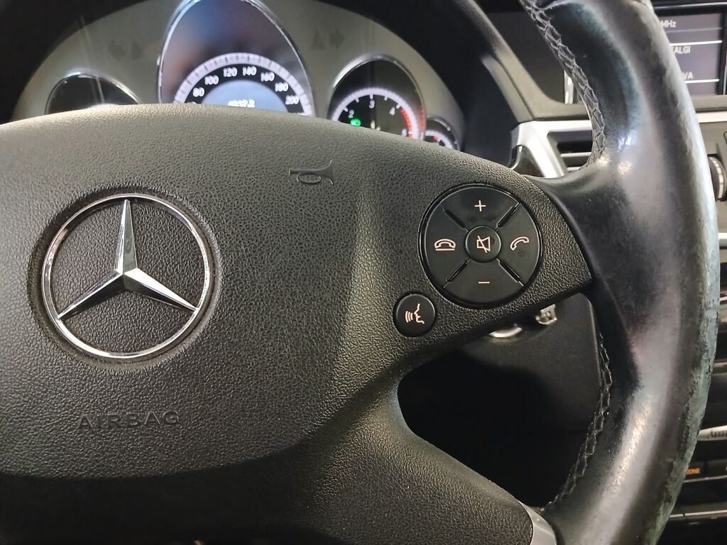 Mercedes-Benz E 2009 Harmaa