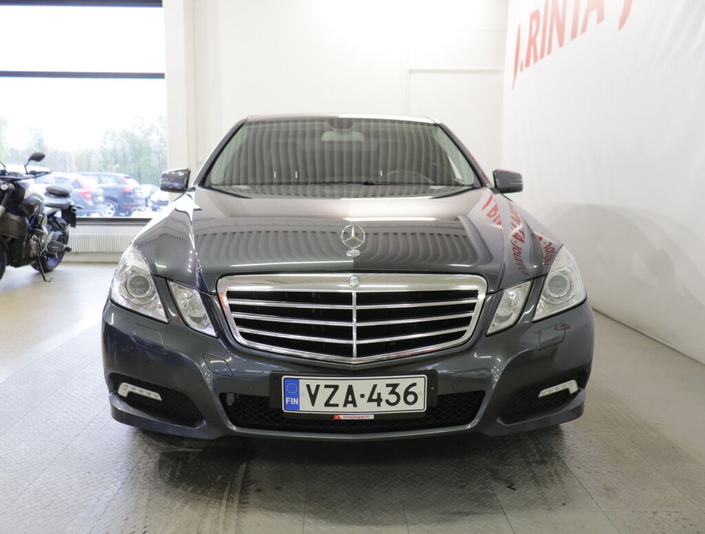 Mercedes-Benz E 2009 Harmaa