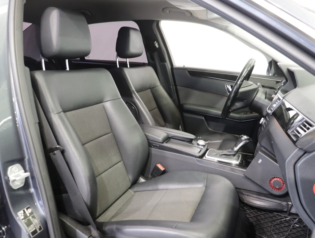 Mercedes-Benz E 2009 Harmaa