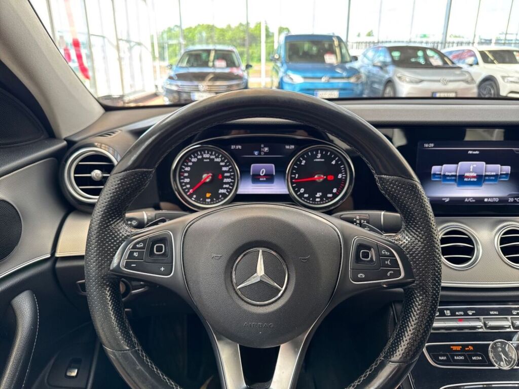 Mercedes-Benz E 2016 Vihreä