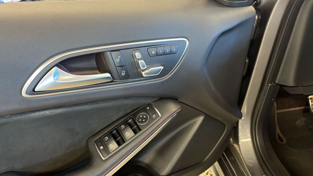 Mercedes-Benz A 2016 Harmaa