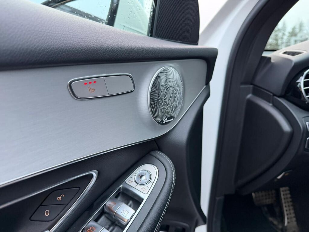 Mercedes-Benz GLC 2016 Valkoinen