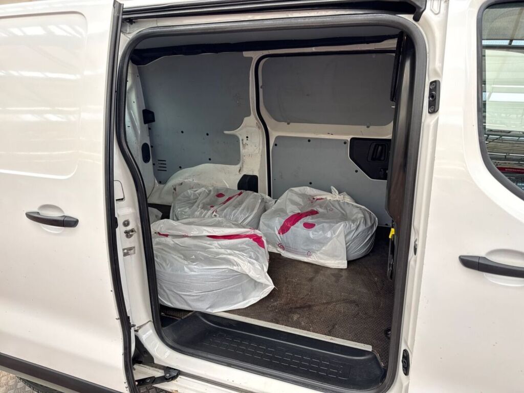 Toyota Proace 2016 Valkoinen