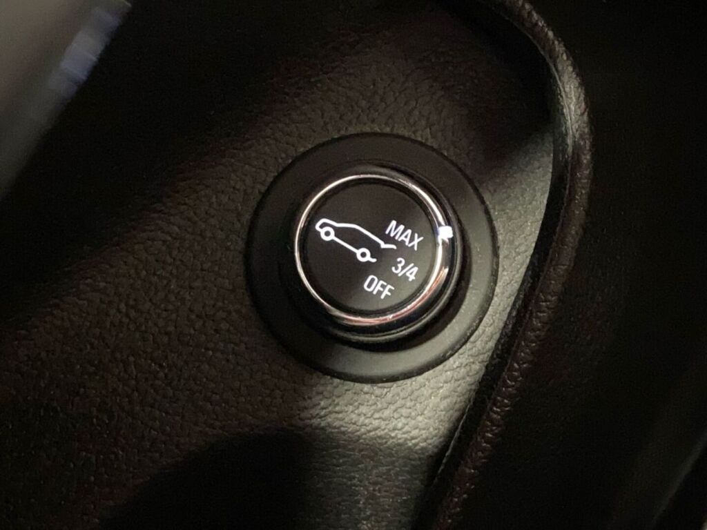 Opel Insignia 2016 Musta