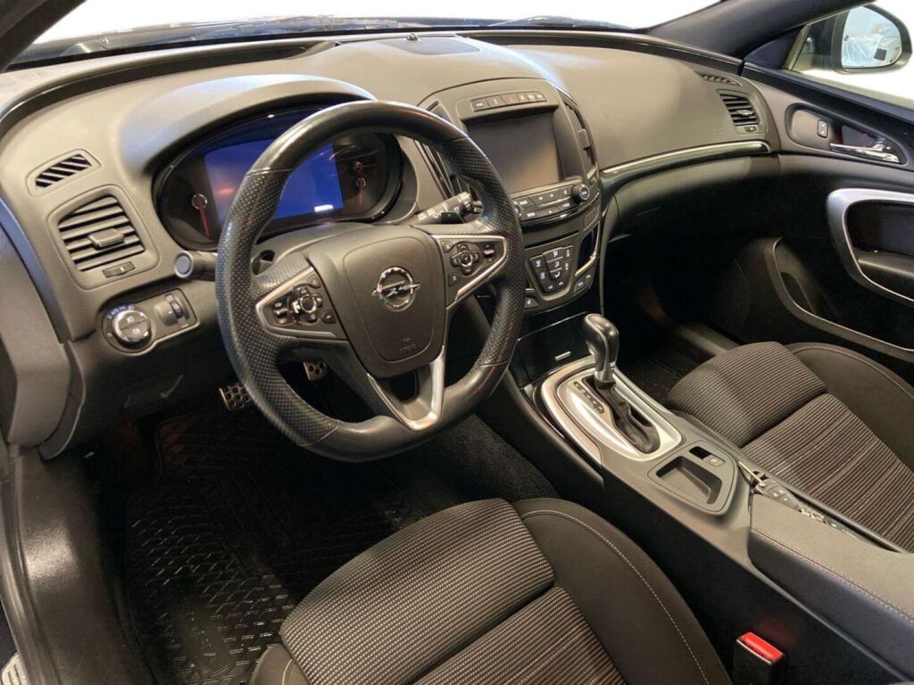 Opel Insignia 2016 Musta