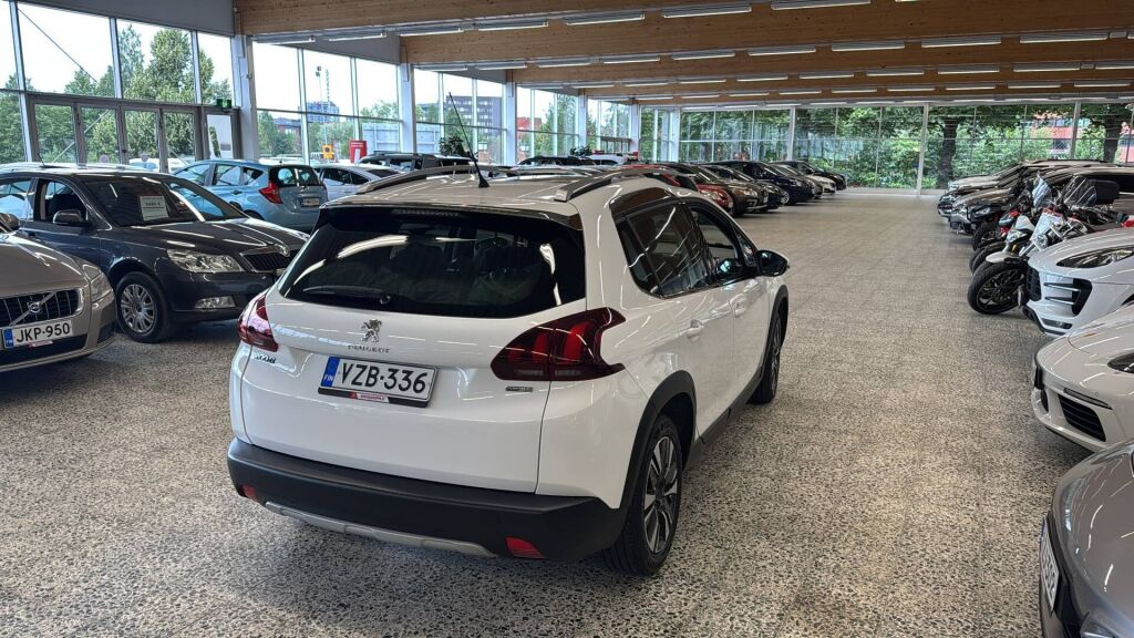 Peugeot 2008 2017 Valkoinen