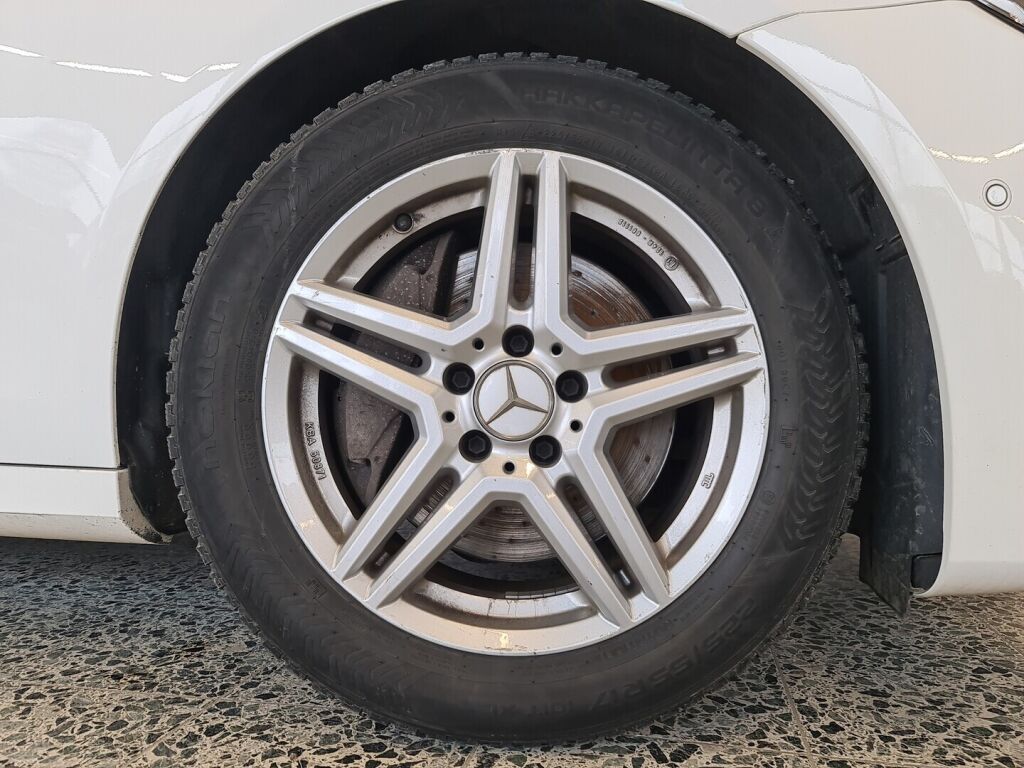 Mercedes-Benz E 2017 Valkoinen