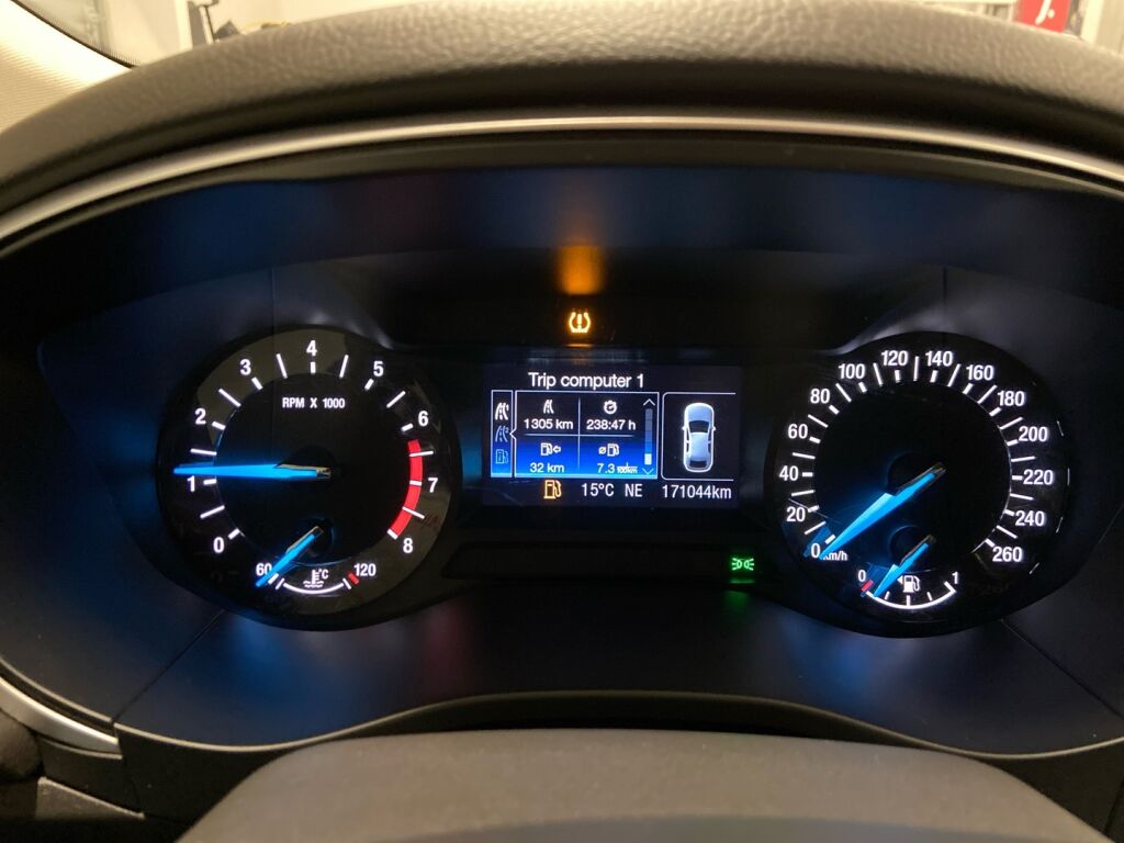 Ford Mondeo 2016 Sininen