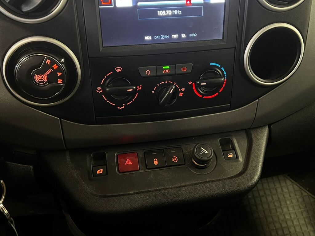 Citroen Berlingo Multispace 2016 Punainen