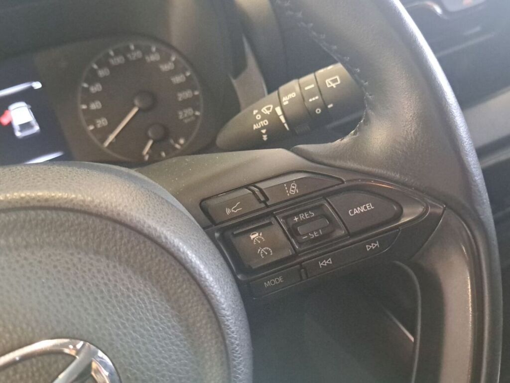 Mazda 2 2023 Harmaa
